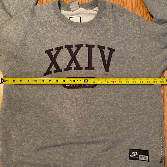 Nike crewneck sweater - Picture 6 of 6